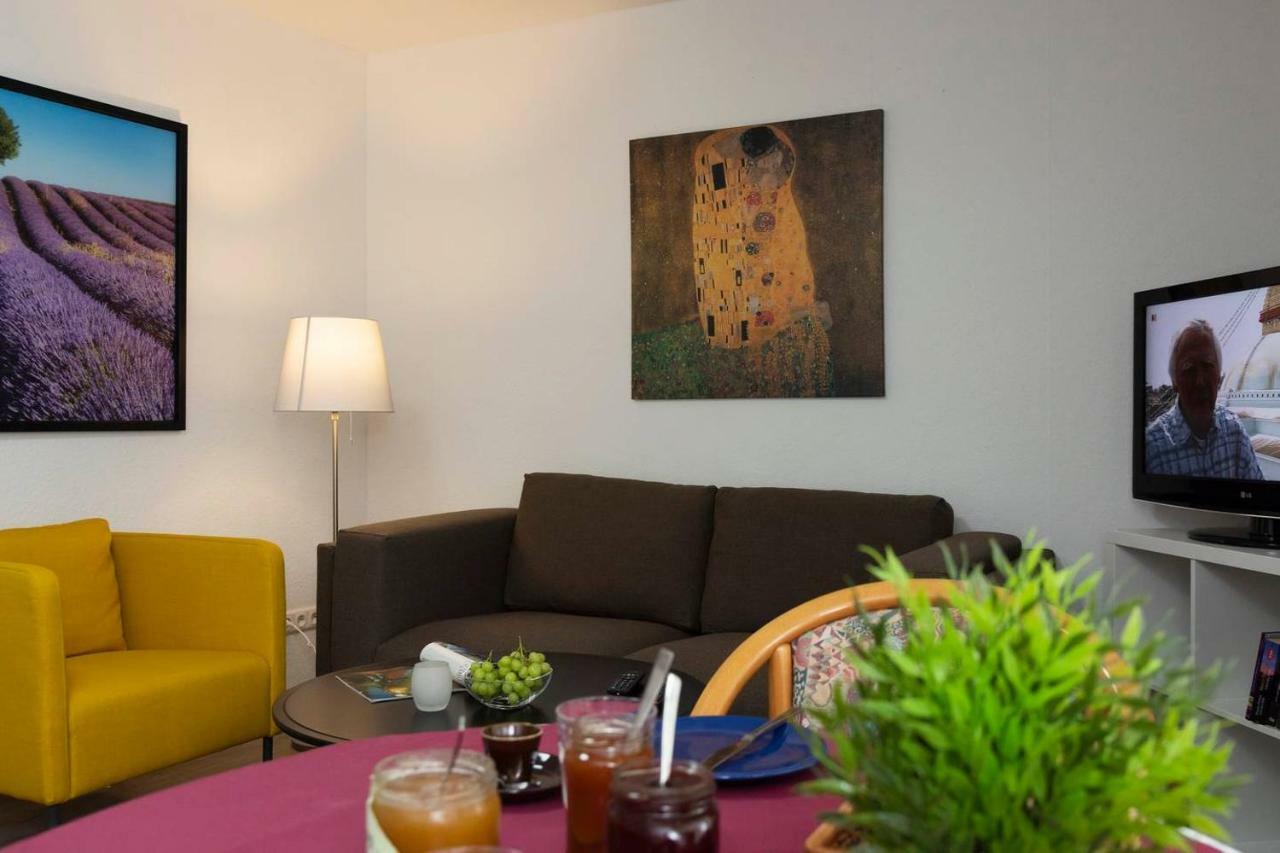 Blumenmeer Appartment Ober-Hambach エクステリア 写真